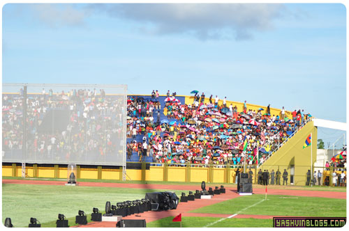 12Mars-24-allowing-people-in