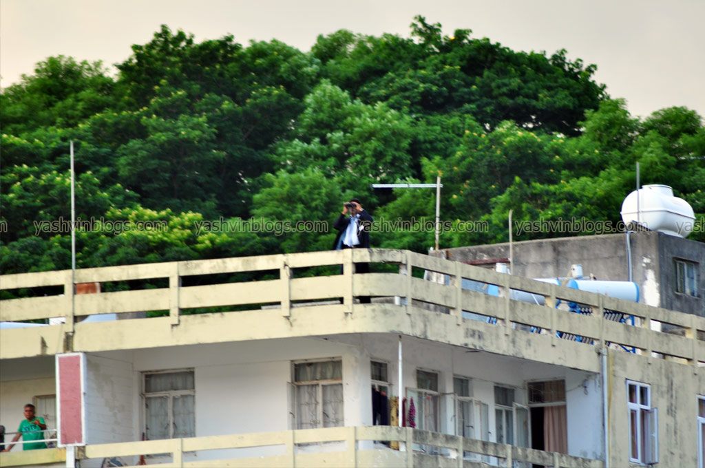 Big brother is here, on the roofs!